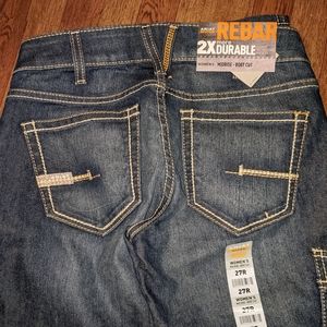 Brand New Juniors size 27 ARIAT JEANS